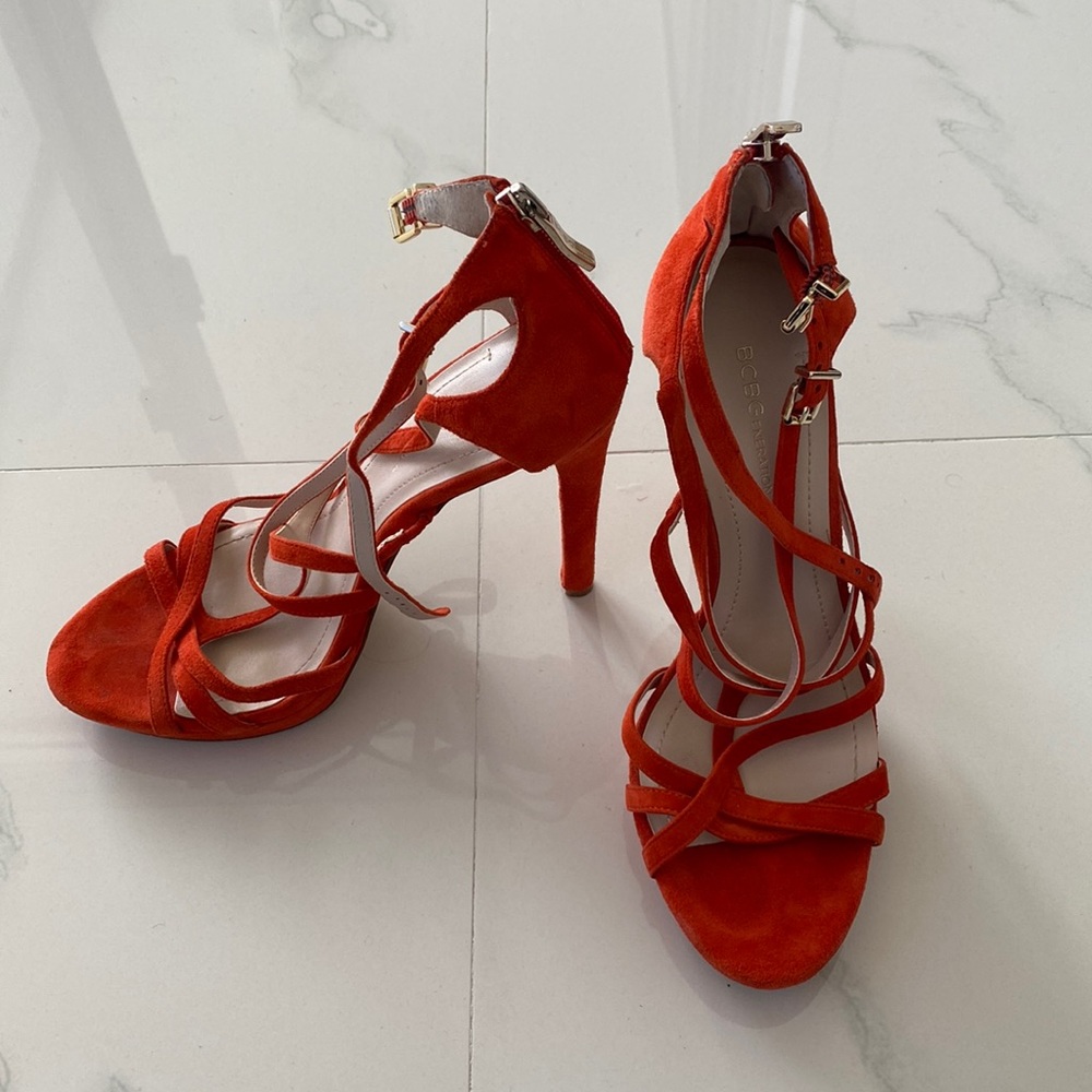 BcbgGeneration 7.5 size heels. Great condition.